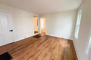 213 W B St, Brunswick, MD 21716 - Photo 8