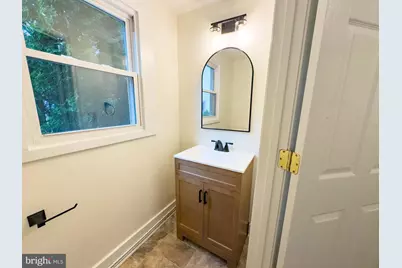 213 W B Street, Brunswick, MD 21716 - Photo 18