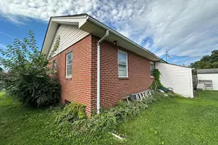 405 Delaware Rd, Frederick, MD 21701 - Photo 12