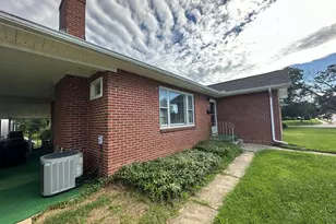 405 Delaware Rd, Frederick, MD 21701 - Photo 4