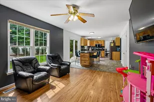 3437 Livingston Dr, Jefferson, MD 21755 - Photo 4