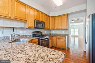 2442 Rippling Brook Rd, Frederick, MD 21701 - Photo 12