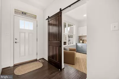 6805 Hawes Court, Frederick, MD 21702 - Photo 4