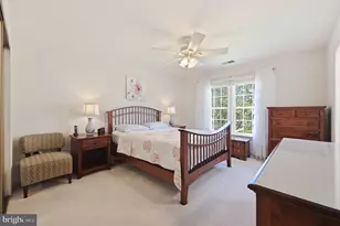 1019 Chinaberry Dr, Frederick, MD 21703 - Photo 2