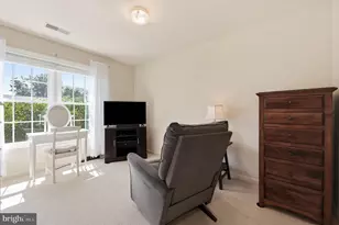 1019 Chinaberry Dr, Frederick, MD 21703 - Photo 6