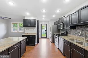 10706 S Glade Ct S, New Market, MD 21774 - Photo 8
