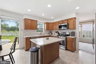 9059 Allington Manor Cir W, Frederick, MD 21703 - Photo 12