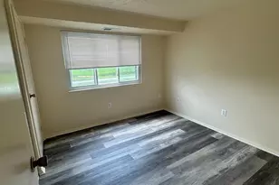 550 Heather Ridge Dr, Frederick, MD 21702 - Photo 2