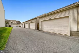 3035 Arbor Square Dr, Frederick, MD 21701 - Photo 50