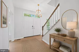 1016 Dulaney Mill Dr, Frederick, MD 21702 - Photo 2