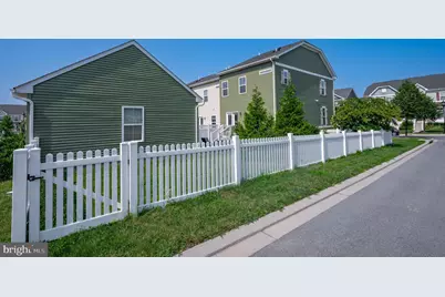 1290 Village Green Way, Brunswick, MD 21716 - Photo 4