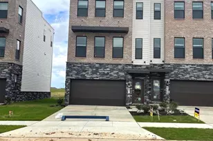 871 Amity St, Frederick, MD 21701 - Photo 2