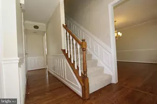 8102 Claiborne Ct, Frederick, MD 21702 - Photo 4