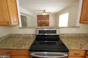 8102 Claiborne Ct, Frederick, MD 21702 - Photo 10