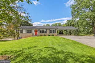 5810 Corporal Jones, Mount Airy, MD 21771 - Photo 2