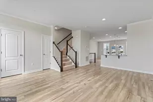 5903 Garden Walk Dr, Frederick, MD 21703 - Photo 4