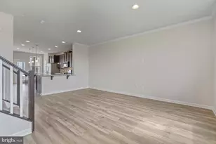5903 Garden Walk Dr, Frederick, MD 21703 - Photo 8