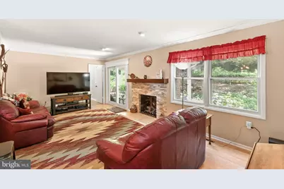 7309 Westwood Drive, Frederick, MD 21701 - Photo 6