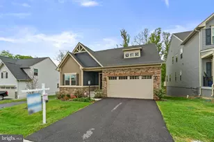 6967 Mandalong Wy, New Market, MD 21774 - Photo 2