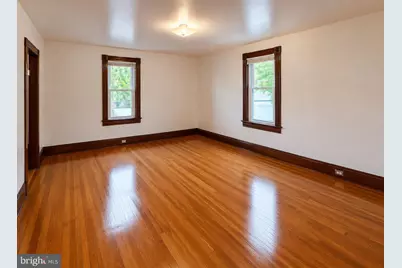 8 N Virginia Avenue, Brunswick, MD 21716 - Photo 12