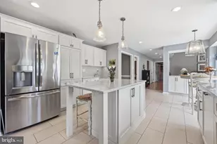 6913 Sovereign Pl, Frederick, MD 21703 - Photo 12