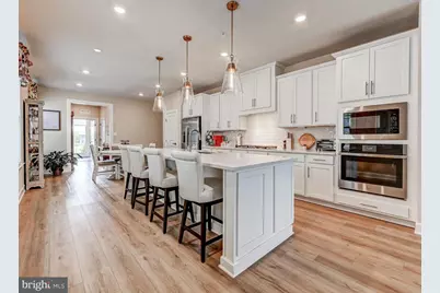 388 Crown Point Drive, Frederick, MD 21702 - Photo 6