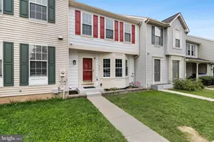 510 Hollyberry Way, Frederick, MD 21703 - Photo 2