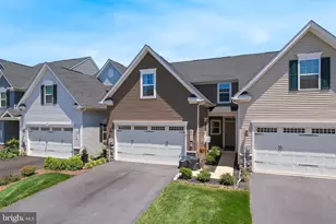 5311 Crape Myrtle Dr, Frederick, MD 21703 - Photo 2