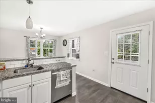 504 E F St, Brunswick, MD 21716 - Photo 12