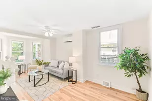 205 W B St, Brunswick, MD 21716 - Photo 6