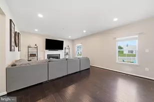 1221 Long Farm Ln, Brunswick, MD 21716 - Photo 12