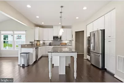 1221 Long Farm Lane, Brunswick, MD 21716 - Photo 6