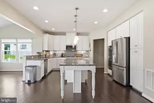 1221 Long Farm Ln, Brunswick, MD 21716 - Photo 6