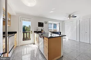 7990 Schooner Ct, Frederick, MD 21701 - Photo 10