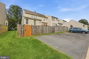 1728 Derrs Square E, Frederick, MD 21701 - Photo 10