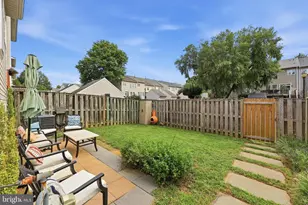 1728 Derrs Square E, Frederick, MD 21701 - Photo 4