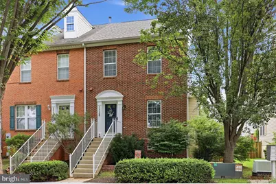 1728 Derrs Square E, Frederick, MD 21701 - Photo 2