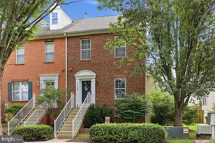 1728 Derrs Square E, Frederick, MD 21701 - Photo 2