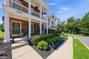 10210 Woodthrush Dr, New Market, MD 21774 - Photo 2