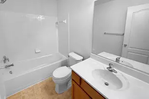 113 Whiskey Creek Cir, Frederick, MD 21702 - Photo 12