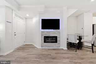6042 Forum Sq, Frederick, MD 21703 - Photo 8