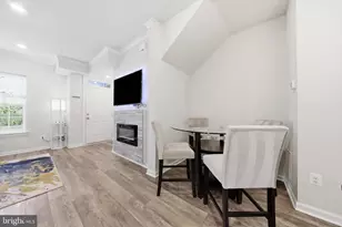 6042 Forum Sq, Frederick, MD 21703 - Photo 10