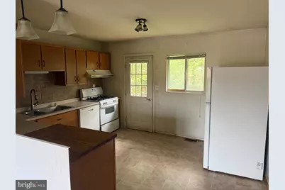 400 Carrollton Drive, Frederick, MD 21701 - Photo 2