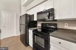 2400 Dominion Dr, Frederick, MD 21702 - Photo 6