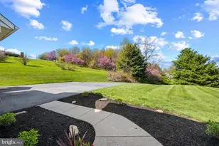 2231 W Greenleaf Dr, Frederick, MD 21702 - Photo 12