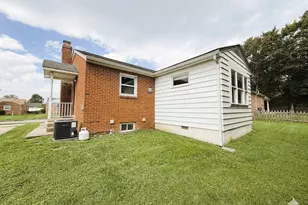 912 Shawnee Dr, Frederick, MD 21701 - Photo 2