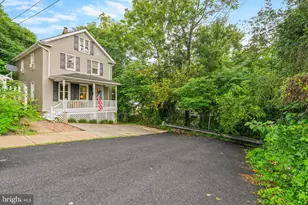 43 E C St, Brunswick, MD 21716 - Photo 2