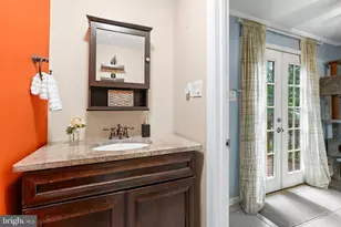 43 E C St, Brunswick, MD 21716 - Photo 10