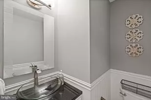 7014 Allington Manor Cir E, Frederick, MD 21703 - Photo 22
