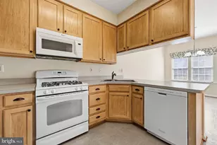2465 Stoney Creek, Frederick, MD 21701 - Photo 10